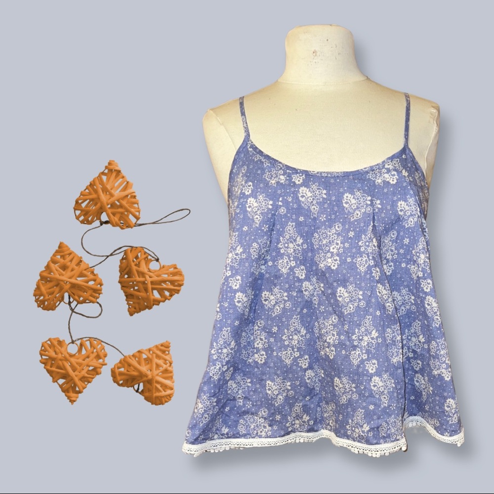 Blue women’s summer top sleeveless casual blouse night out travel  floral